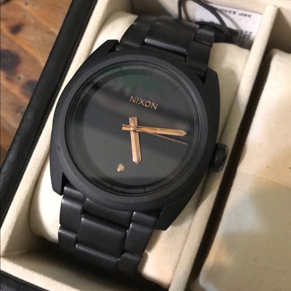 Nikon Kingpin - All black / rose gold. New + tags - Picture 2 of 2